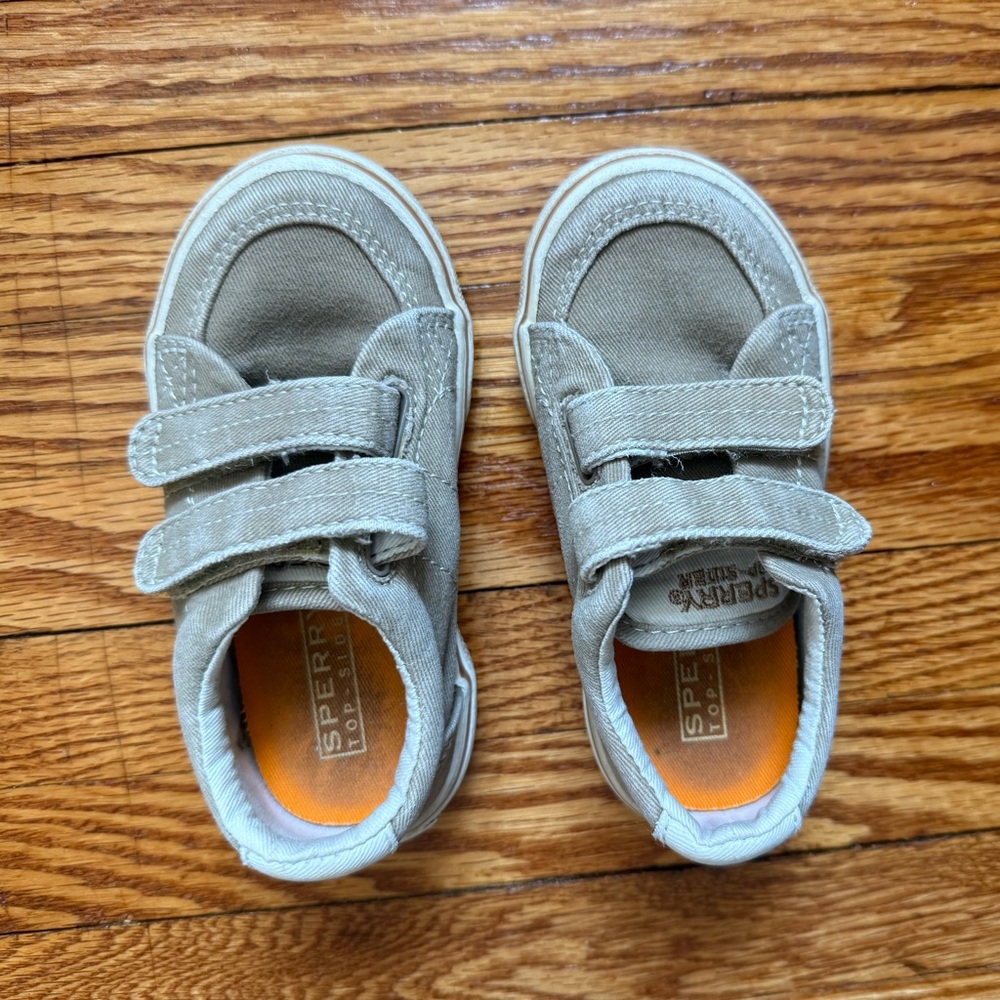 Sperry Kids Tan Shoes size 7